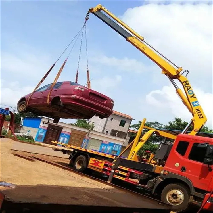 康定吊车吊汽车的正确方法